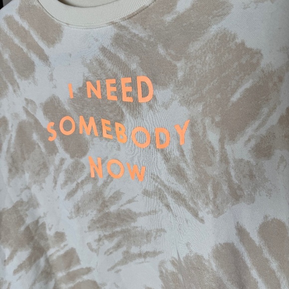 Shawn Mendes Tour Sweatshirt - Picture 2 of 6